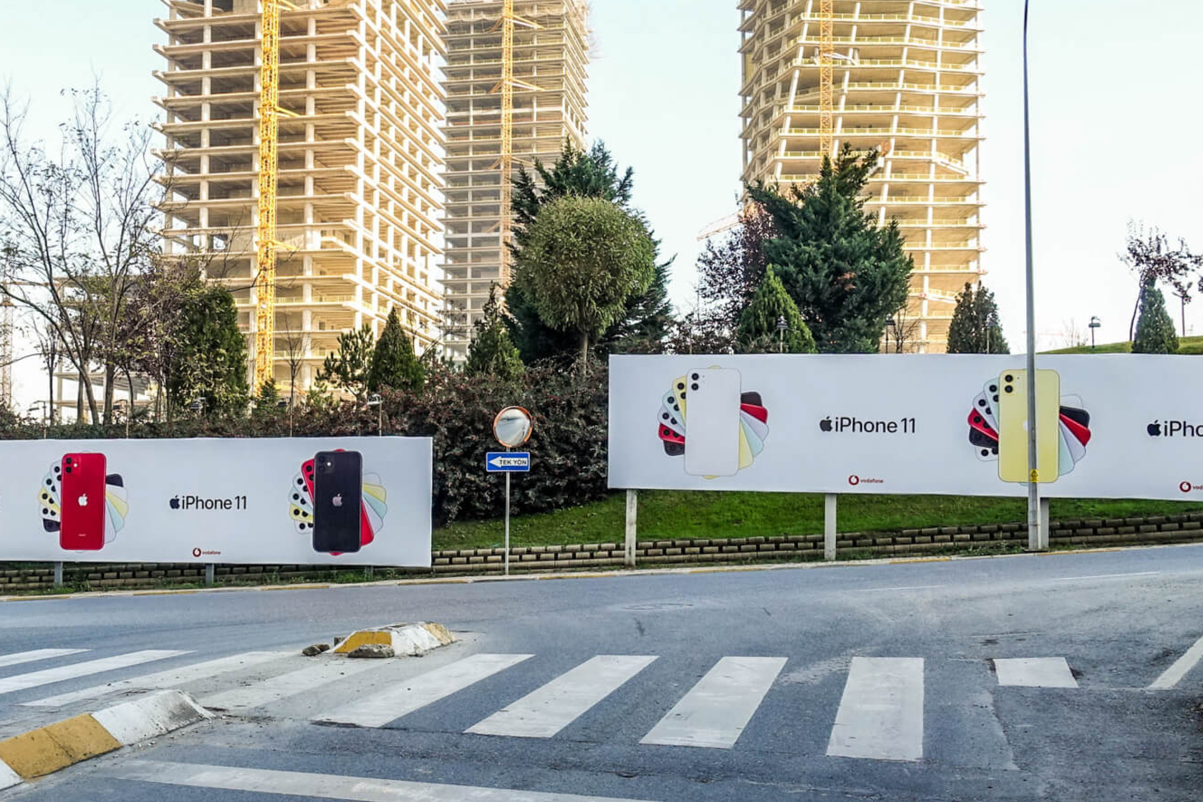 APPLE BATI ATAŞEHİR TEM ÇIKIŞI (2) 1