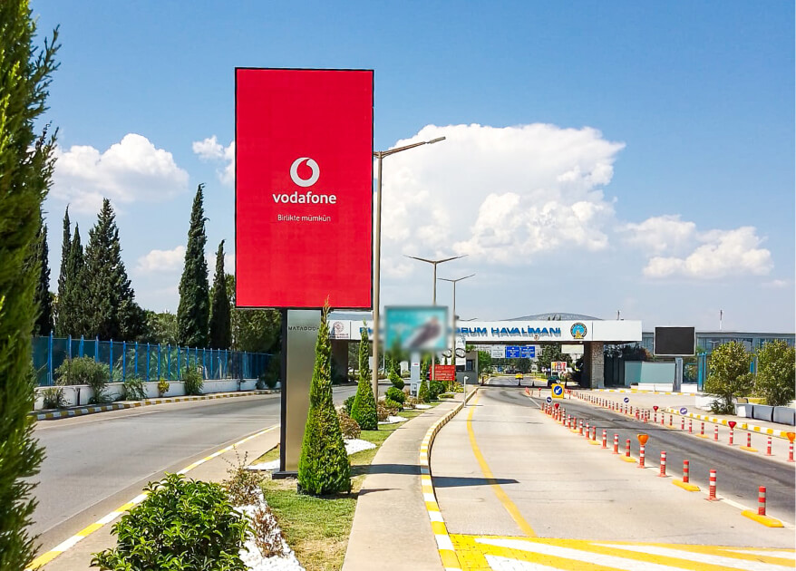 Matador Urunler Airport Digital Advertising Card D